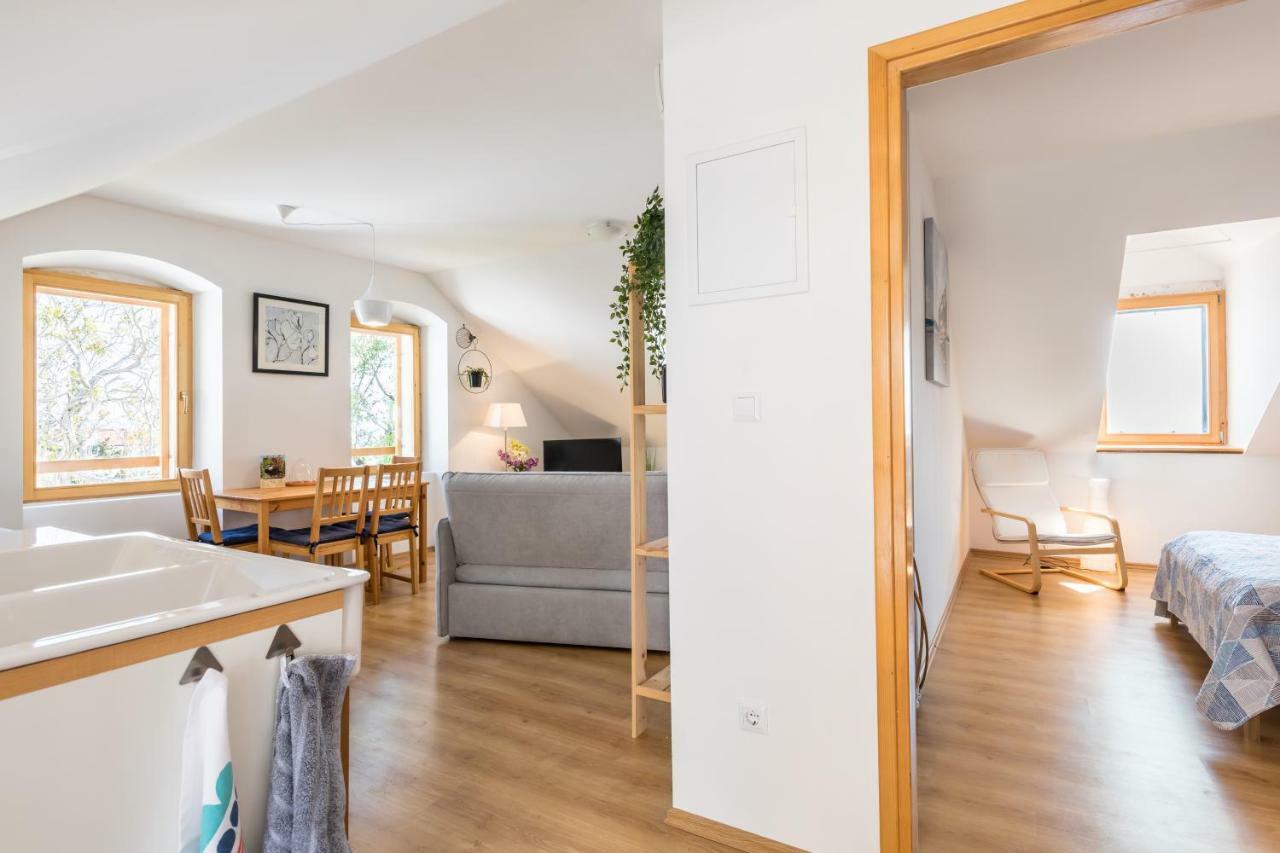 מימיצה Waterview Apartments מראה חיצוני תמונה