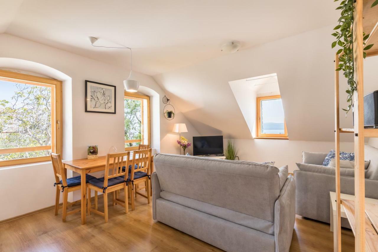 מימיצה Waterview Apartments מראה חיצוני תמונה